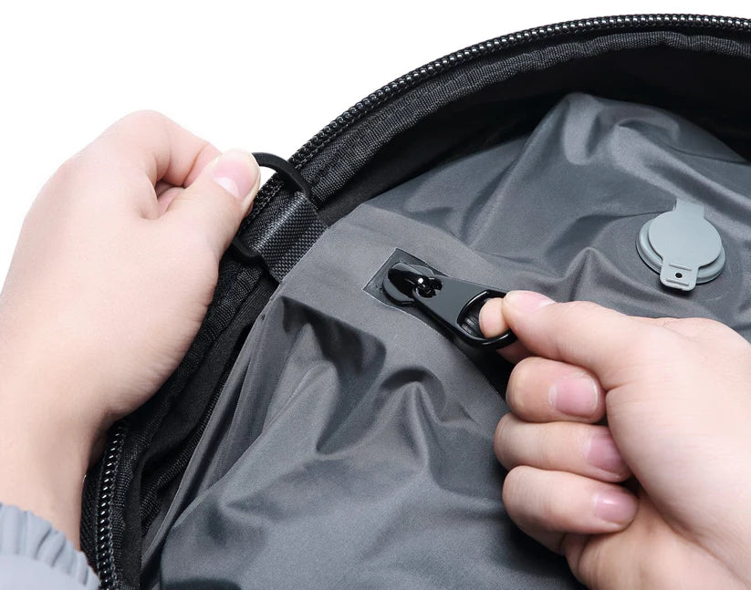 Discoverer 60L Vacuum-Seal Travel Backpack